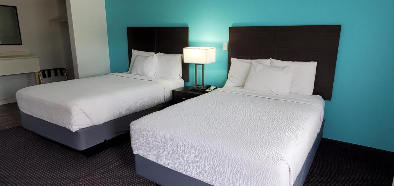 Travelodge By Wyndham Livonia Canton Novi Detroit Area Kültér fotó
